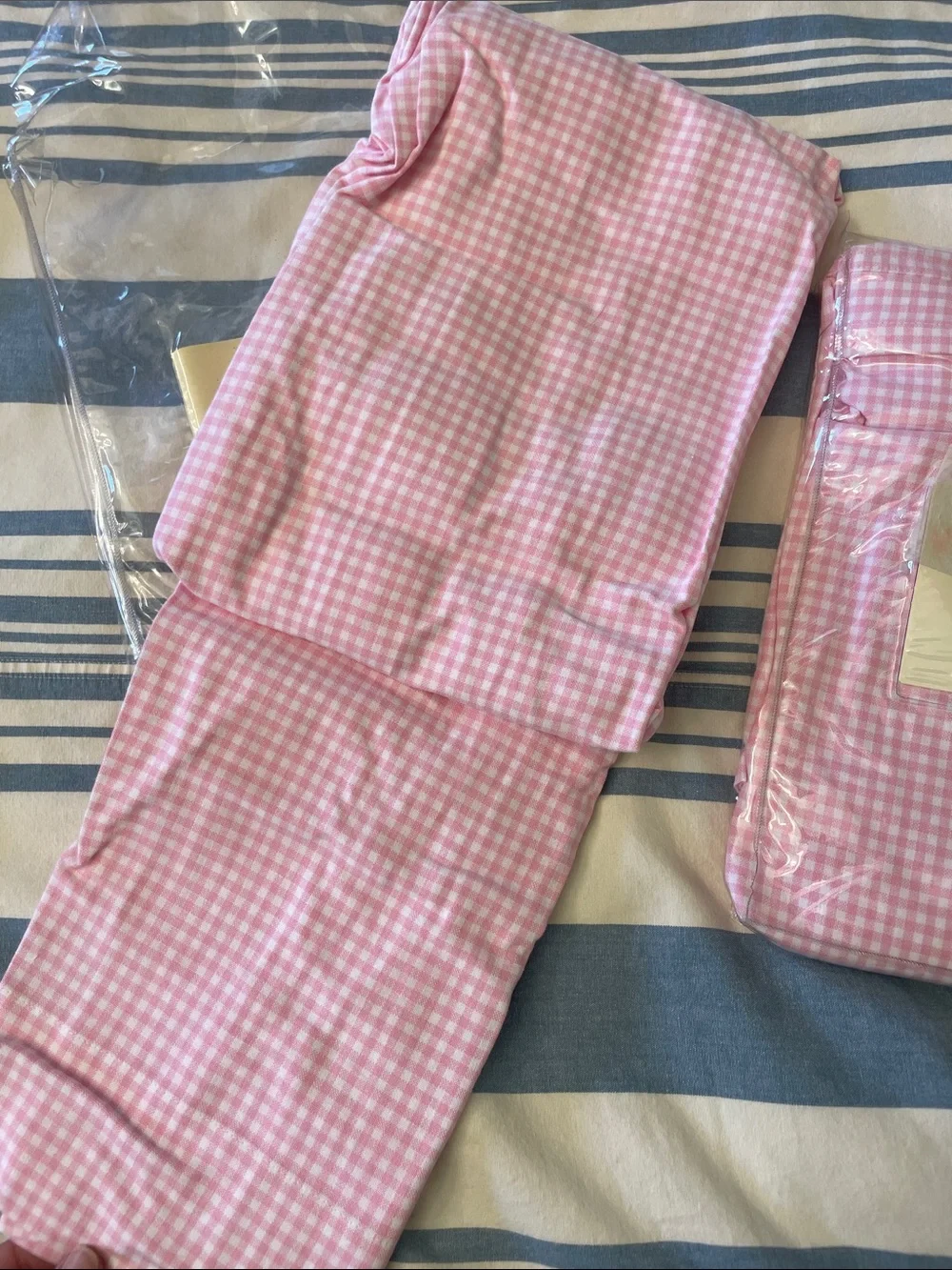 Gingham drape shades